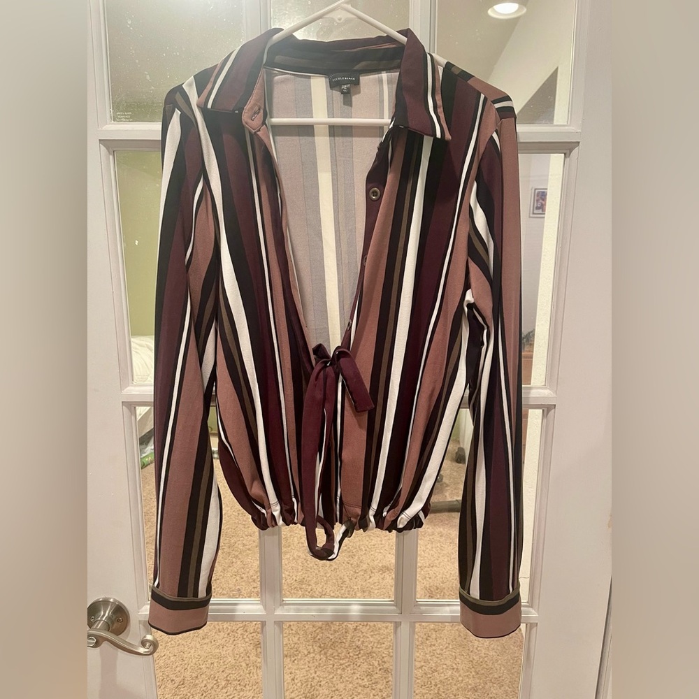 Buckle Black - Signature Line from Buckle. Women’s size L